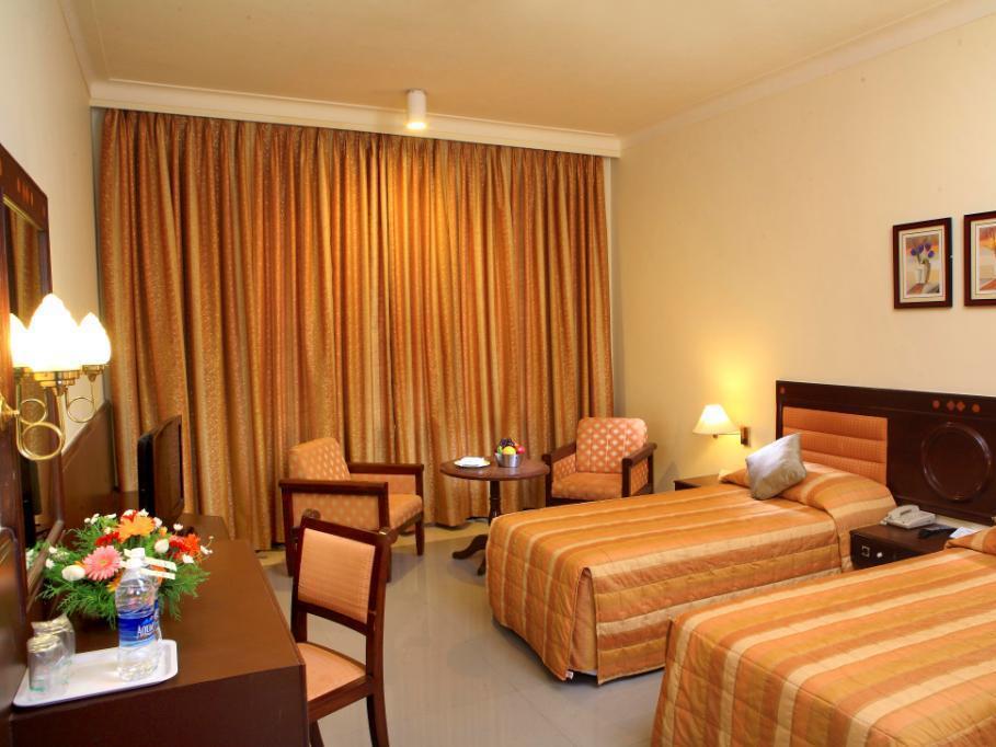 Sangam Hotel, Thanjavur Exteriör bild